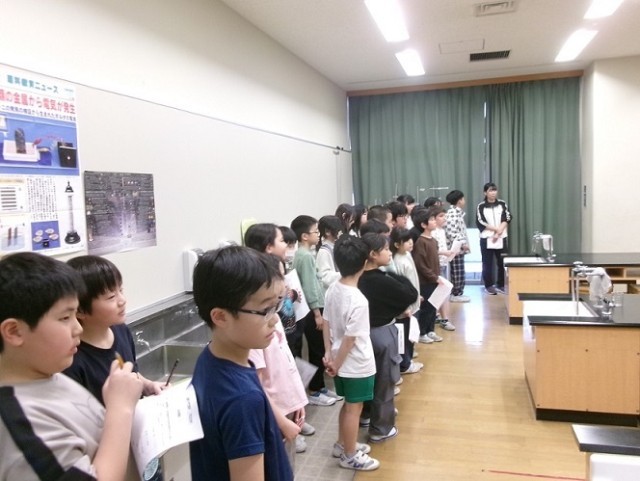 理科クラブ見学３年生のみco.jpg