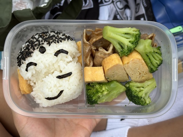 特製の大仏弁当