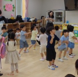 ♪ジャングルジャングルぐるぐる～♪