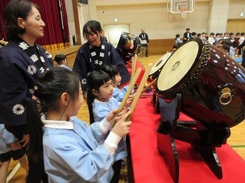 太鼓を叩かせてもらいました