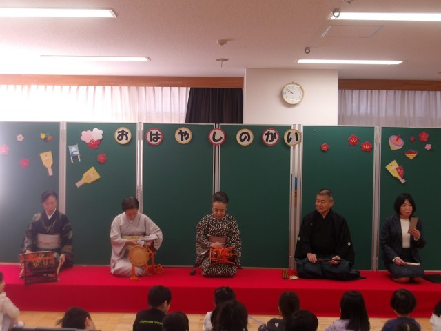 五人囃子の並び順をクイズ形式で教えていただきました